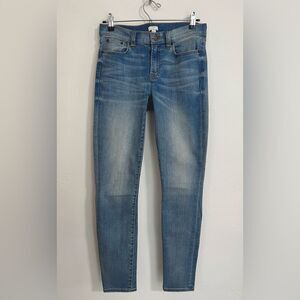 J. Crew low rise skinny jeans in Davidson light wash denim, size 26